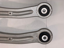 Load image into Gallery viewer, Bentley GTC GT Flying Spur Lower Forward Suspension Control Arms (2 pcs)