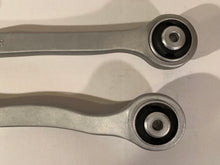 Load image into Gallery viewer, Bentley Continental GTC GT Flying Spur right upper control arm arms (2 pcs)